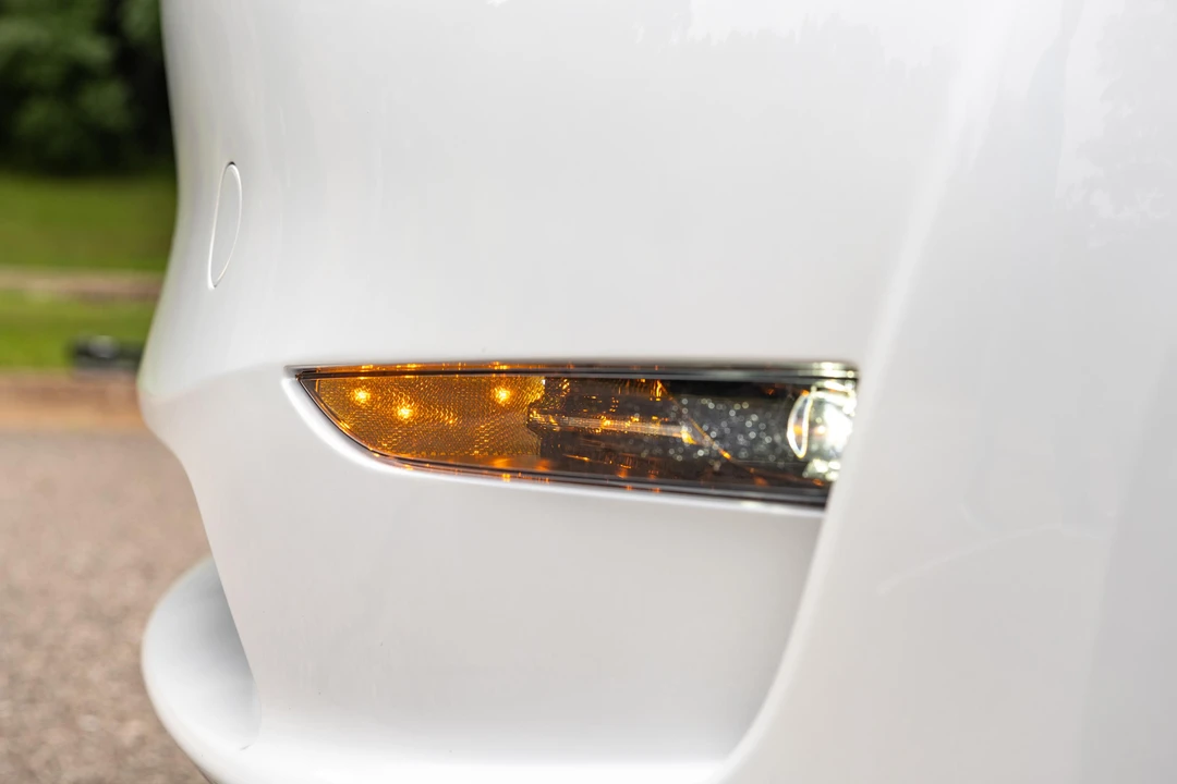 2023 Tesla Model Y - Image 18 of 31