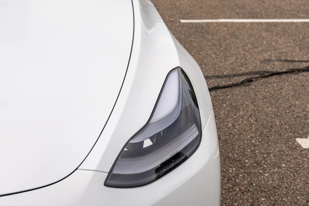 2023 Tesla Model Y - Image 16 of 31
