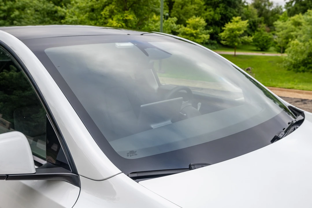 2023 Tesla Model Y - Image 20 of 31