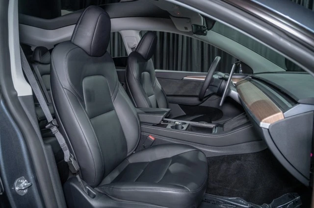 2023 Tesla Model Y - Image 13 of 19