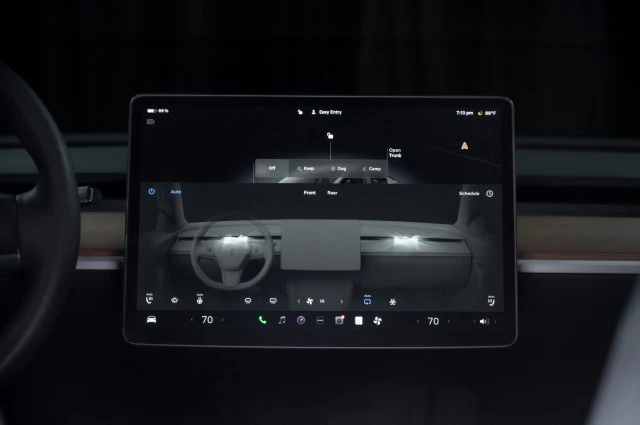 2023 Tesla Model Y - Image 16 of 19