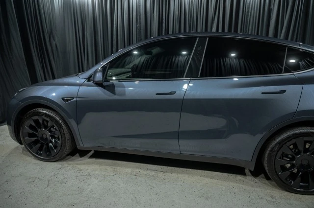 2023 Tesla Model Y - Image 5 of 19