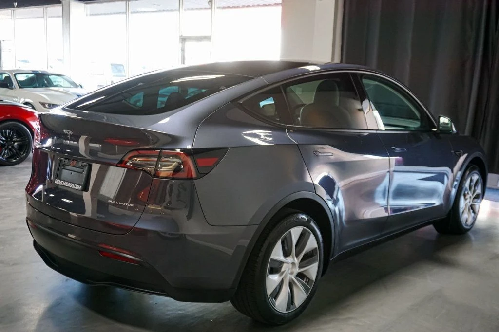2023 Tesla Model Y - Image 7 of 12