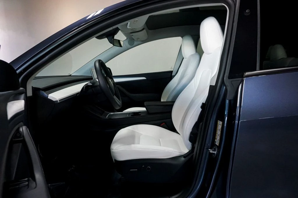 2023 Tesla Model Y - Image 8 of 12
