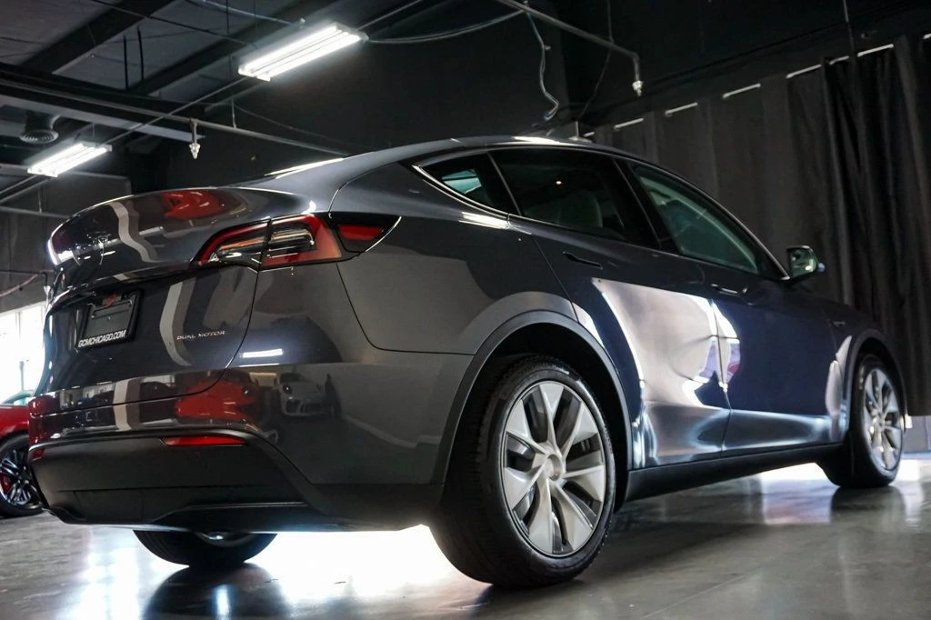 2023 Tesla Model Y - Image 6 of 12