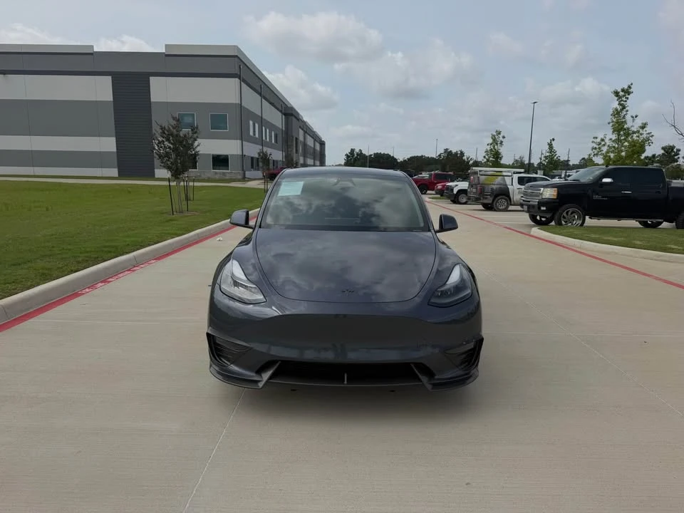 2023 Tesla Model Y - Image 2 of 14