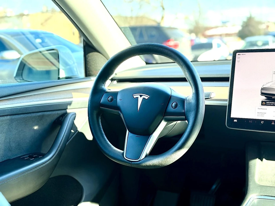 2023 Tesla Model Y - Image 21 of 21