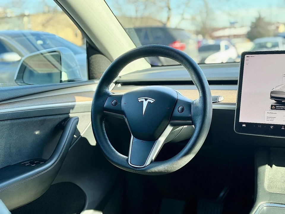 2023 Tesla Model Y - Image 21 of 21