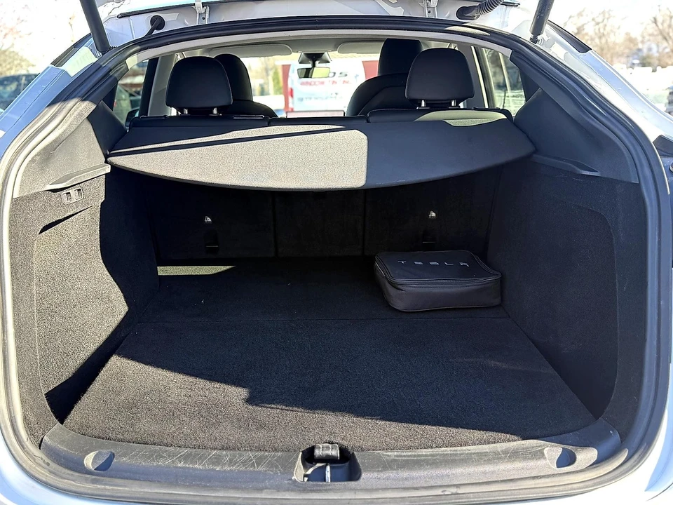 2023 Tesla Model Y - Image 13 of 21