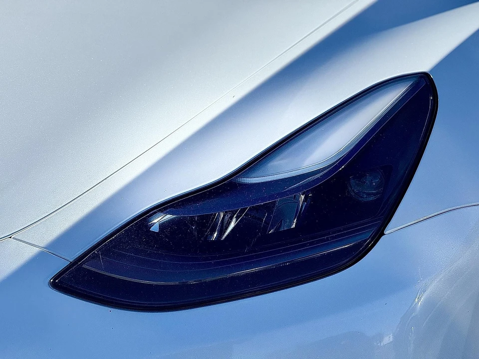 2023 Tesla Model Y - Image 14 of 21