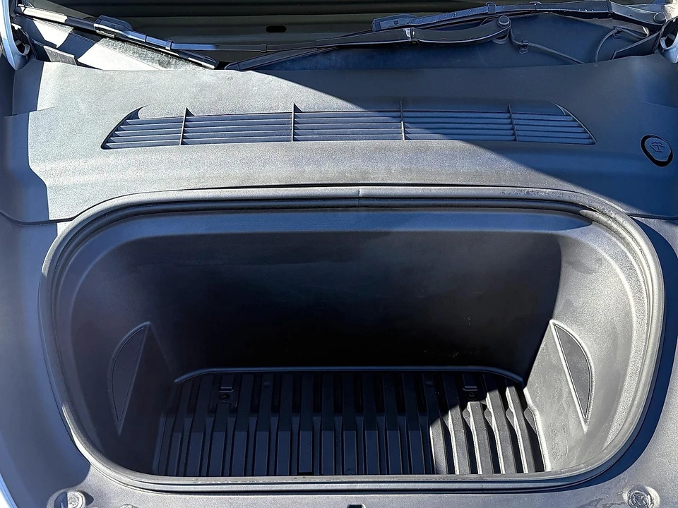 2023 Tesla Model Y - Image 19 of 21