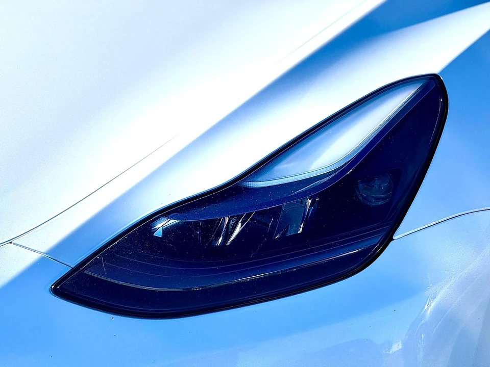 2023 Tesla Model Y - Image 14 of 21