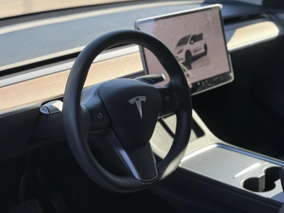 2023 Tesla Model Y - Image 21 of 21