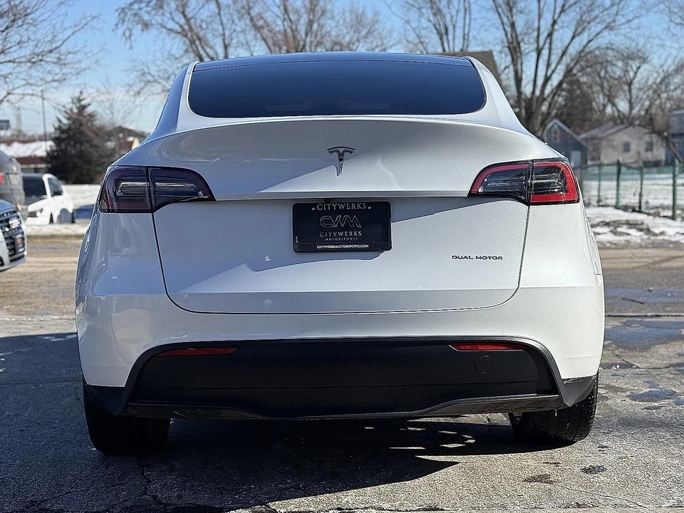 2023 Tesla Model Y - Image 4 of 21