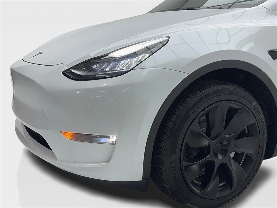 2023 Tesla Model Y - Image 6 of 12