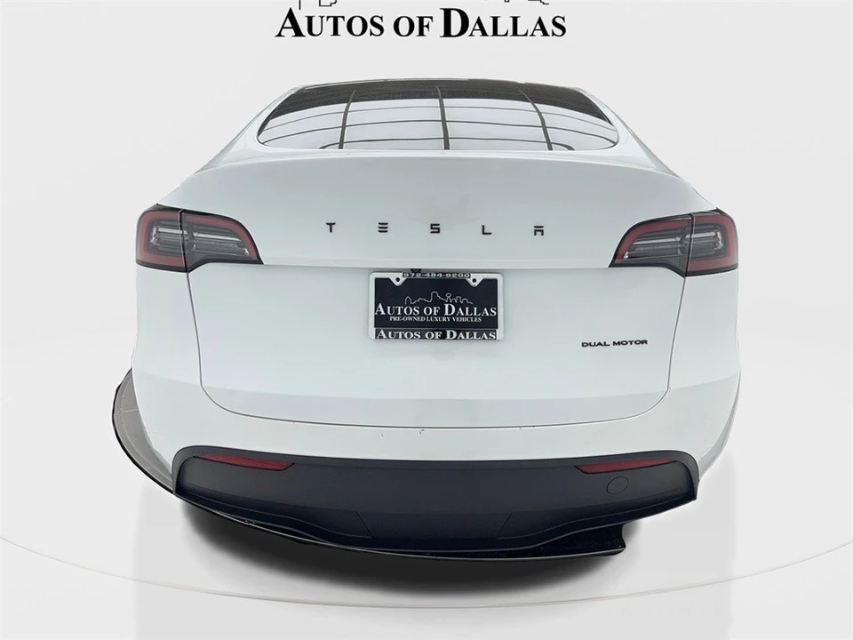 2023 Tesla Model Y - Image 11 of 12
