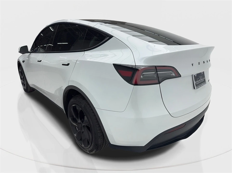 2023 Tesla Model Y - Image 12 of 12