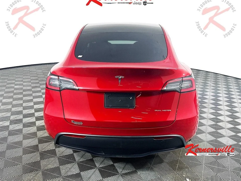 2023 Tesla Model Y - Image 6 of 21