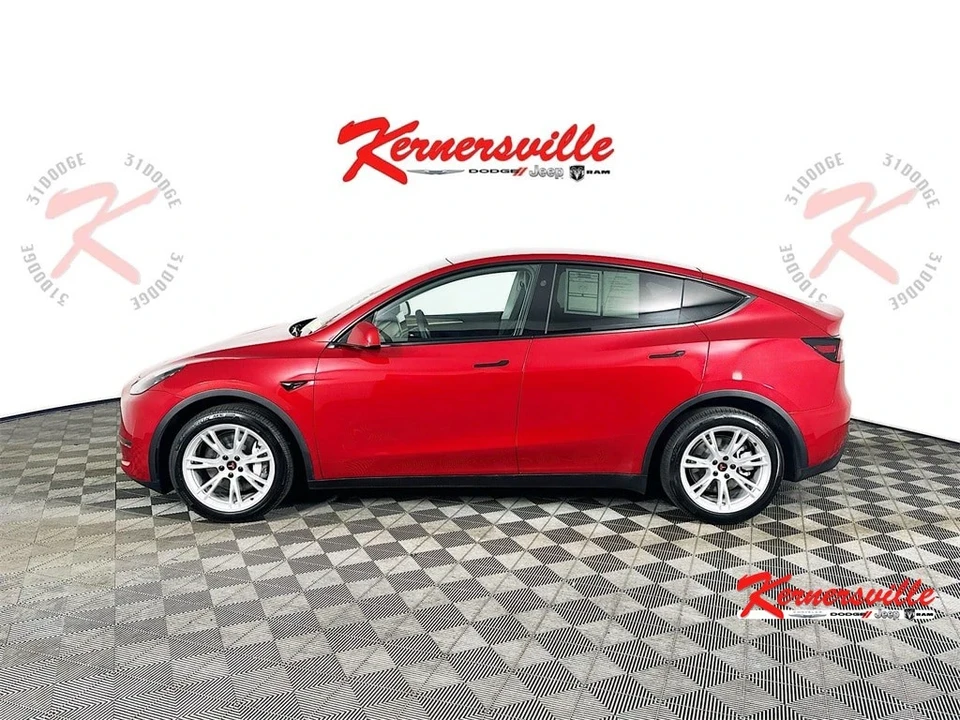 2023 Tesla Model Y - Image 4 of 21