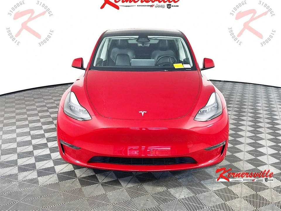 2023 Tesla Model Y - Image 2 of 21