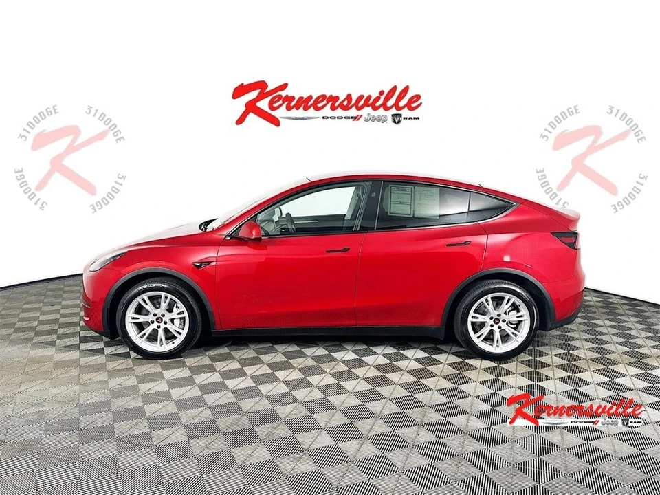 2023 Tesla Model Y - Image 4 of 21