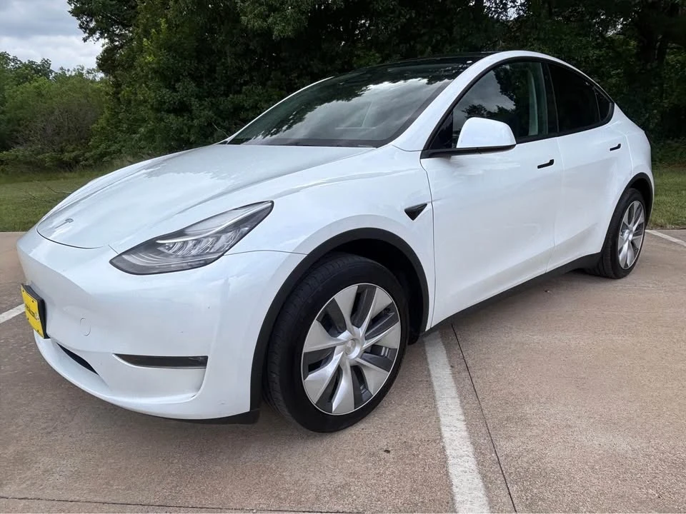 2023 Tesla Model Y - Image 2 of 6