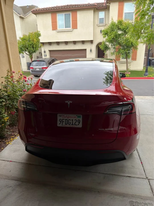 2023 Tesla Model Y - Image 4 of 18