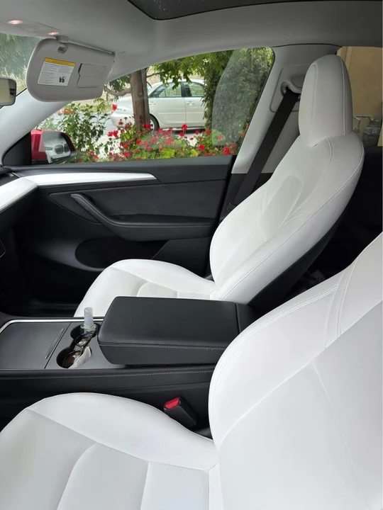 2023 Tesla Model Y - Image 16 of 18