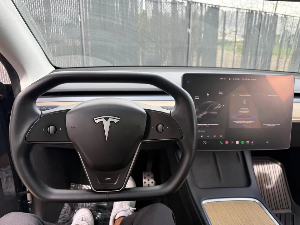 2023 Tesla Model Y - Image 9 of 9