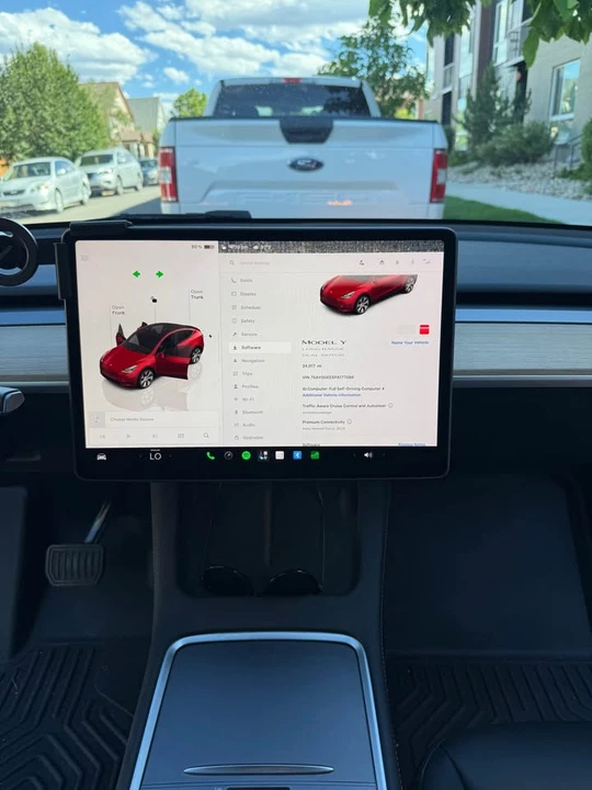 2023 Tesla Model Y - Image 4 of 11