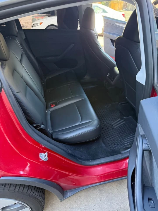 2023 Tesla Model Y - Image 7 of 11