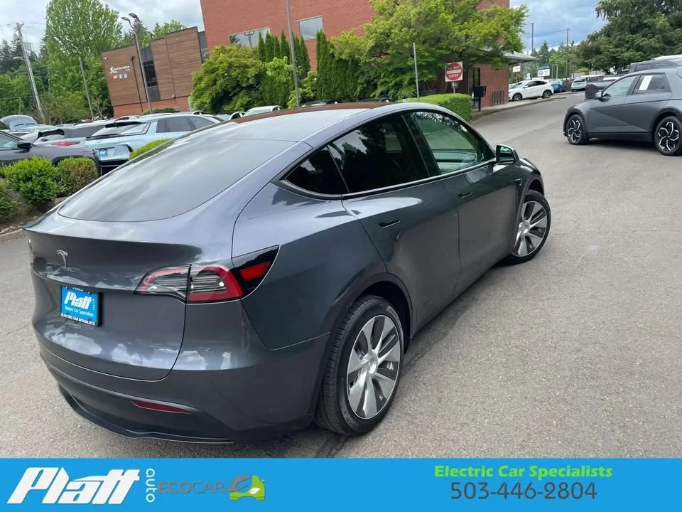 2023 Tesla Model Y - Image 13 of 20