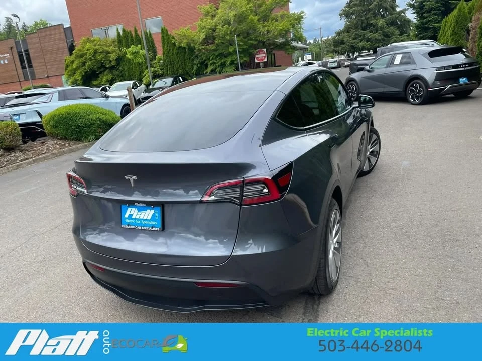2023 Tesla Model Y - Image 12 of 20