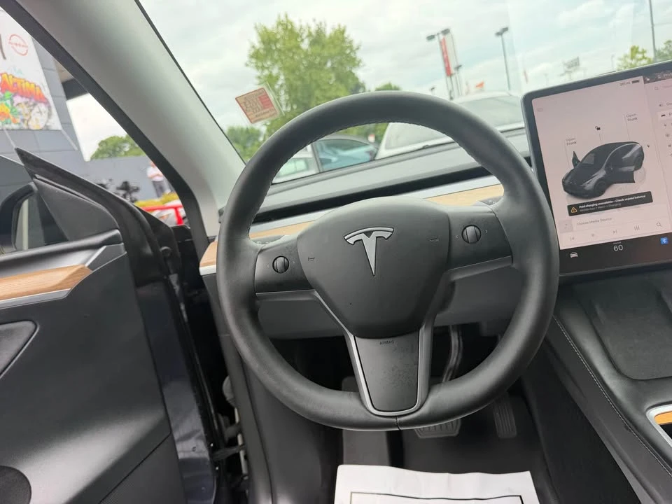 2023 Tesla Model Y - Image 6 of 11