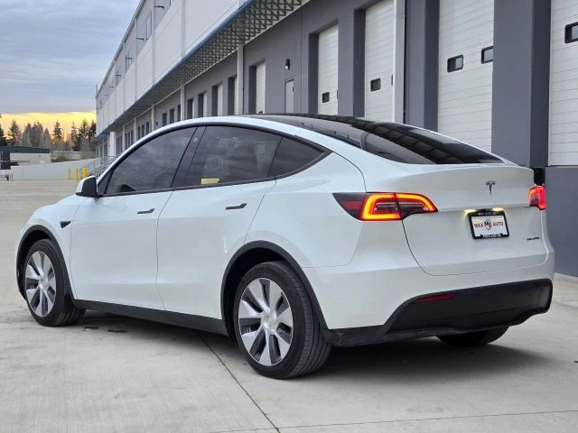 2023 Tesla Model Y - Image 6 of 21