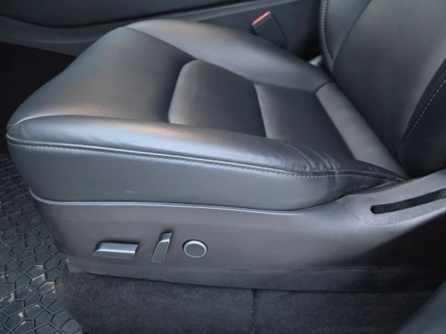 2023 Tesla Model Y - Image 11 of 21
