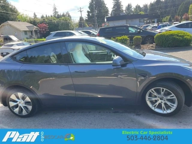 2023 Tesla Model Y - Image 12 of 21