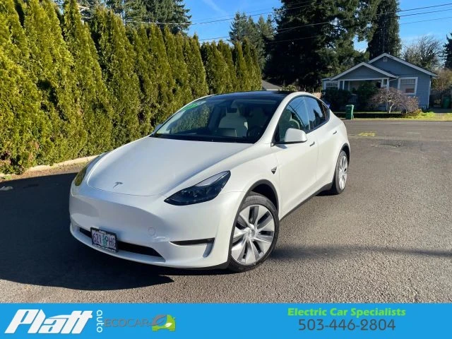 2023 Tesla Model Y - Image 2 of 12
