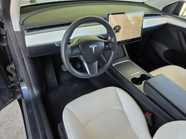 2023 Tesla Model Y - Image 18 of 21