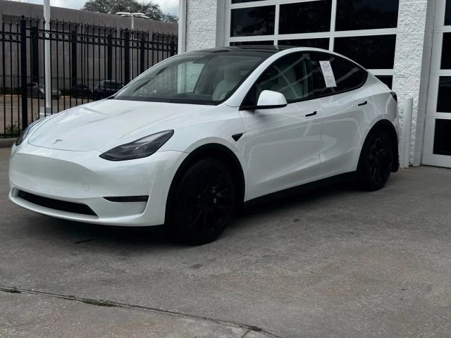 2023 Tesla Model Y - Image 7 of 21