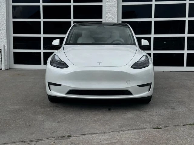 2023 Tesla Model Y - Image 4 of 21