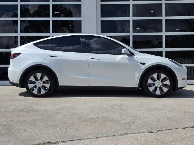 2023 Tesla Model Y - Image 2 of 21