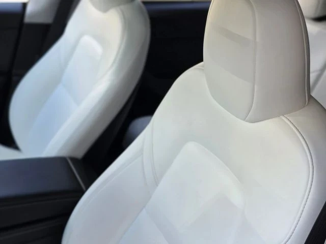 2023 Tesla Model Y - Image 20 of 21