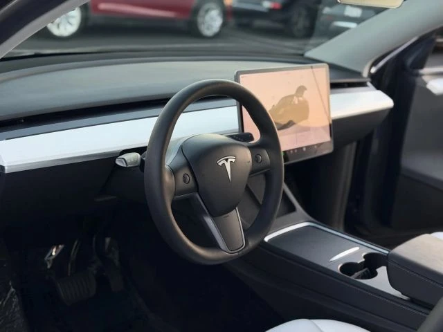 2023 Tesla Model Y - Image 16 of 21