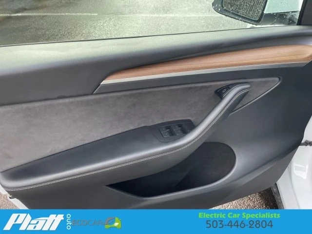2023 Tesla Model Y - Image 19 of 21