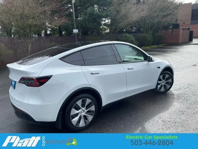 2023 Tesla Model Y - Image 11 of 21
