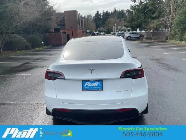 2023 Tesla Model Y - Image 9 of 21