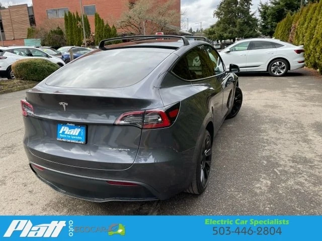 2023 Tesla Model Y - Image 9 of 21