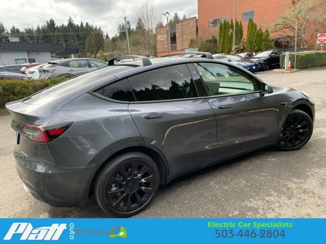 2023 Tesla Model Y - Image 11 of 21
