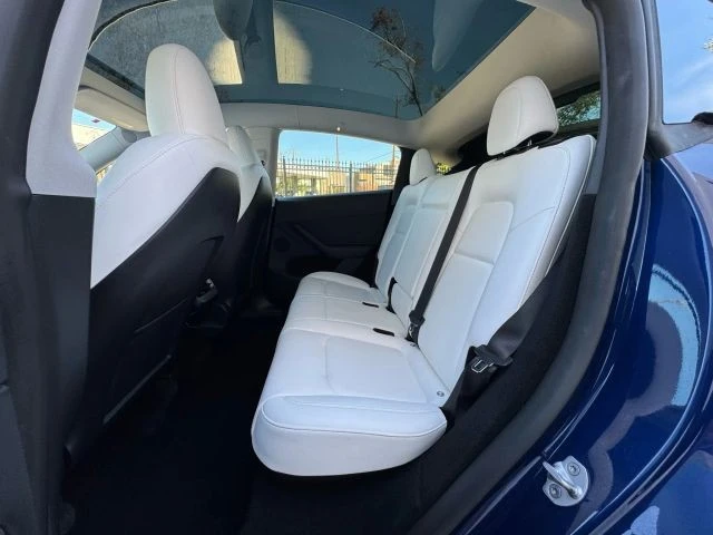 2023 Tesla Model Y - Image 12 of 21